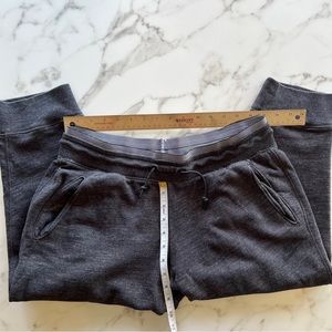 Nike Men's Cropped Jogger Sweatpants Size L